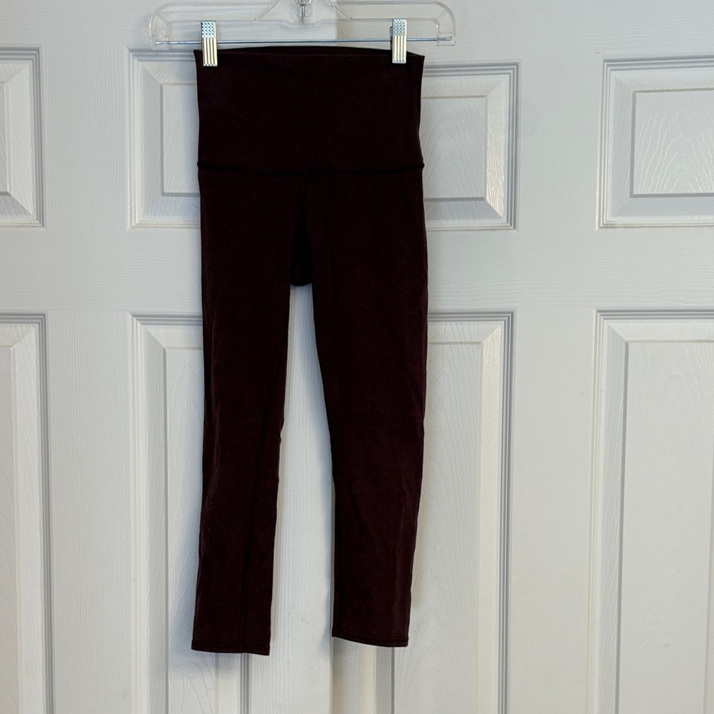 Lululemon Ladies Burgundy crop Leggings